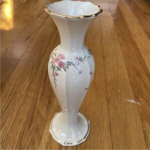 Lenox Petite Rose Bud Vase
